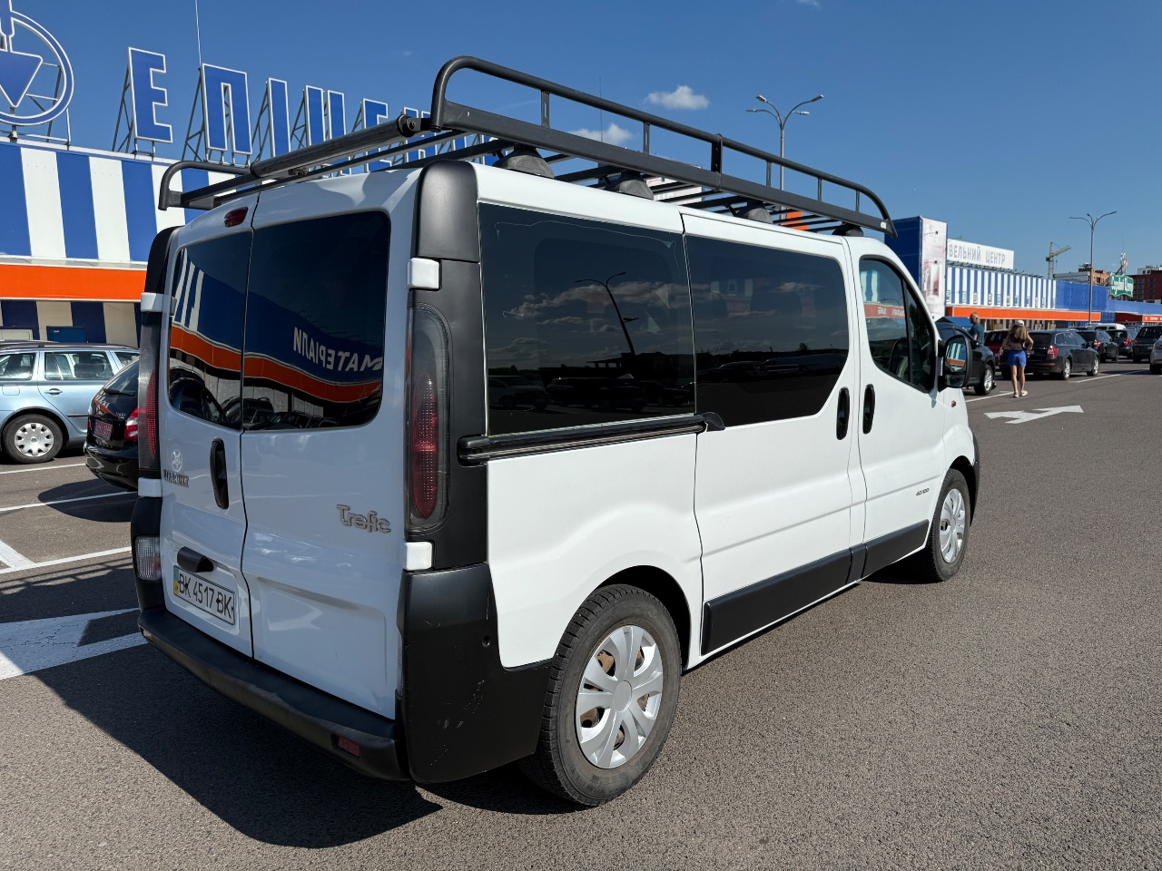 Renault Trafic - фото 18