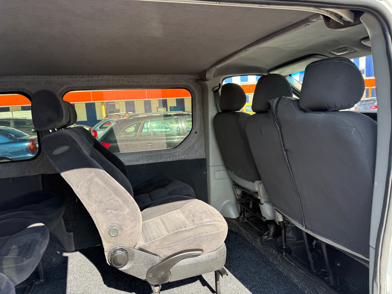 Renault Trafic - фото 8