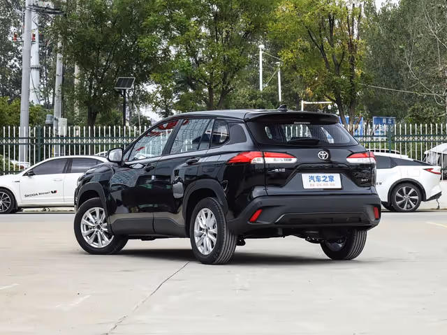Toyota Corolla Cross 2026, Зимна Вода, $29 900 - зображення 3