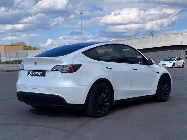 Tesla Model Y 2022, Львів, $25 490 - зображення 4