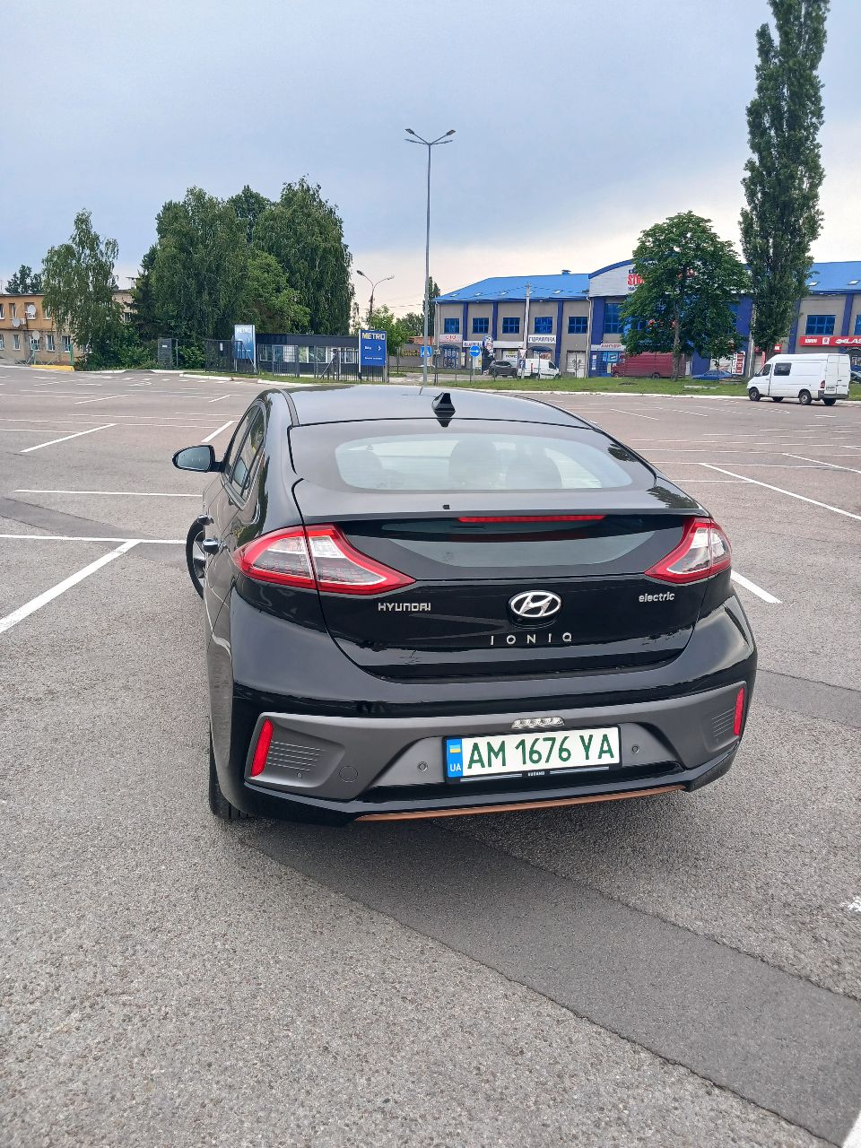 Hyundai IONIQ - фото 3