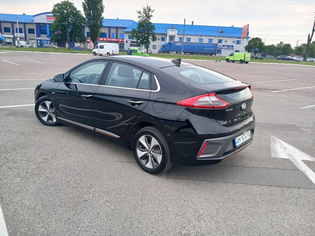 Hyundai IONIQ - фото 14