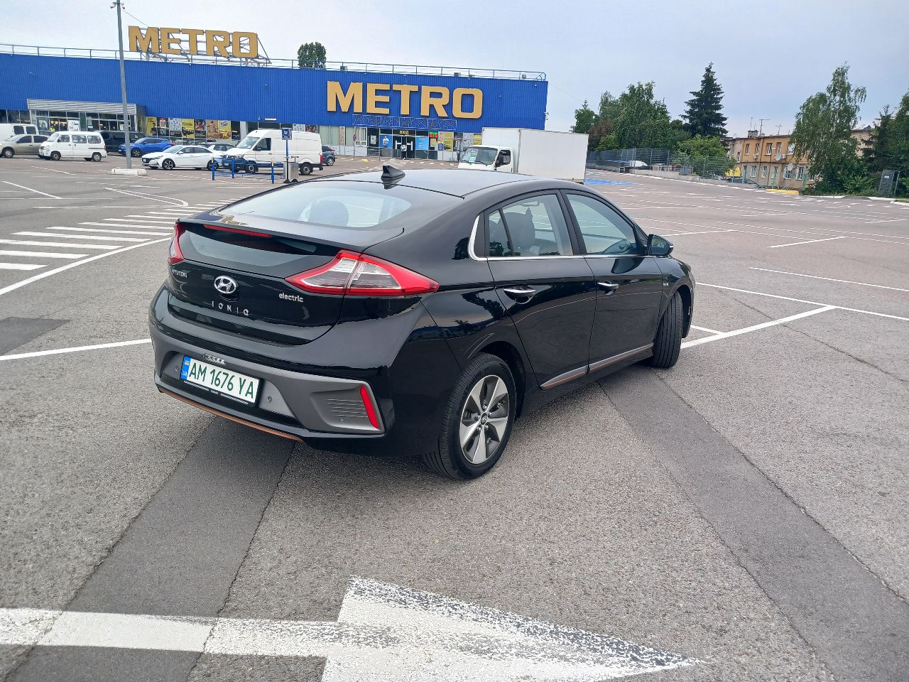 Hyundai IONIQ - фото 12