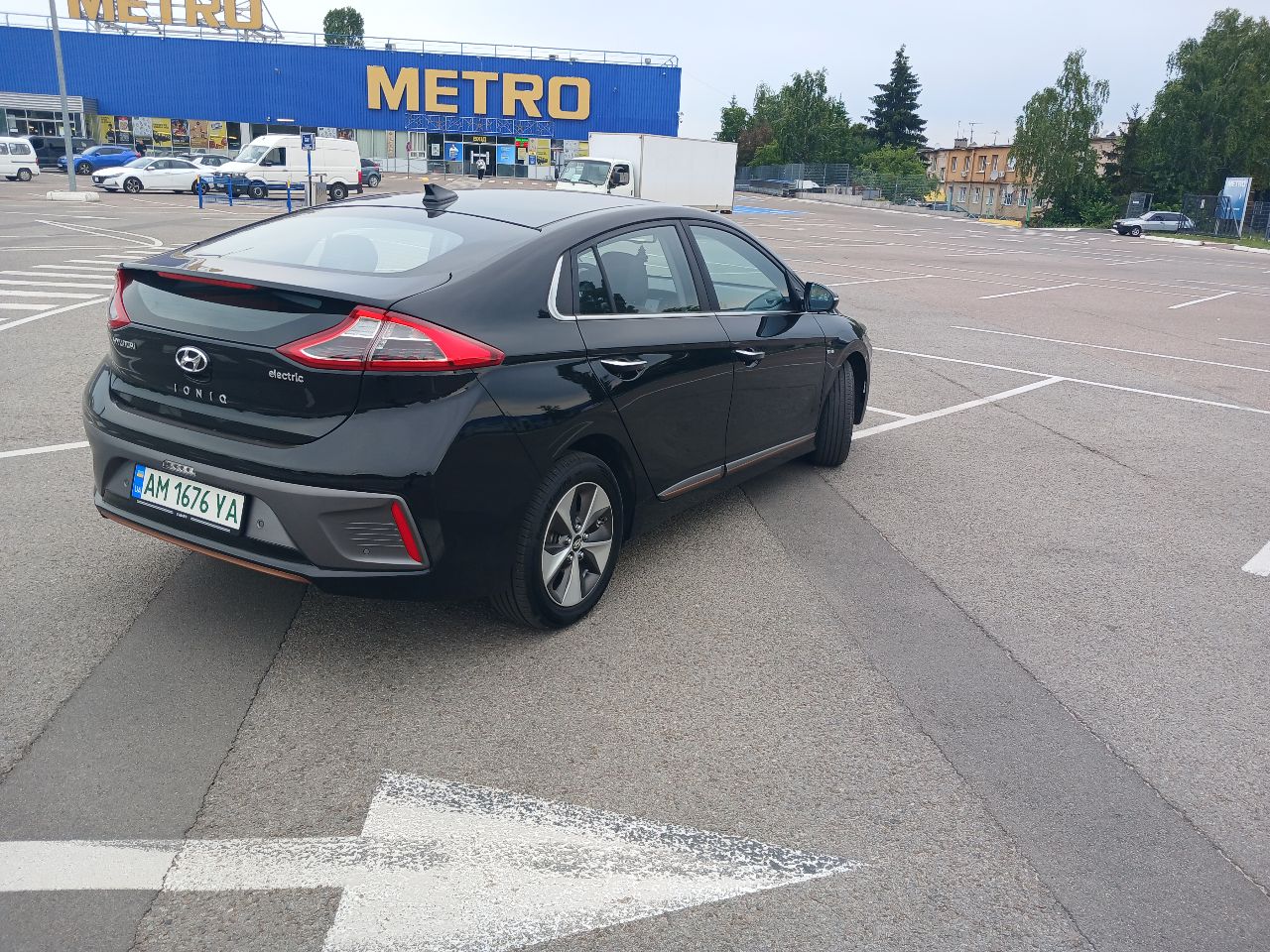 Hyundai IONIQ - фото 8