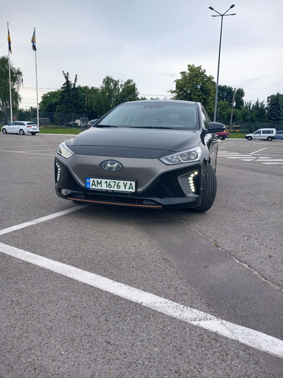 Hyundai IONIQ - фото 9