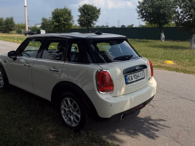 Mini Hatch - зображення 3