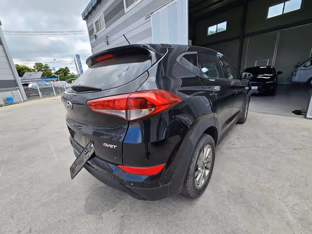 Hyundai Tucson 2016, Солонка, $12 500 - зображення 3
