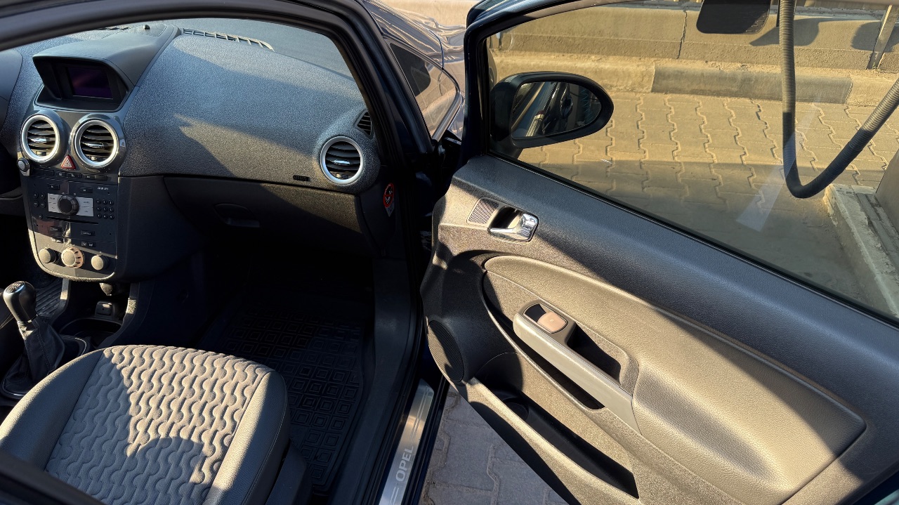 Opel Corsa - фото 9