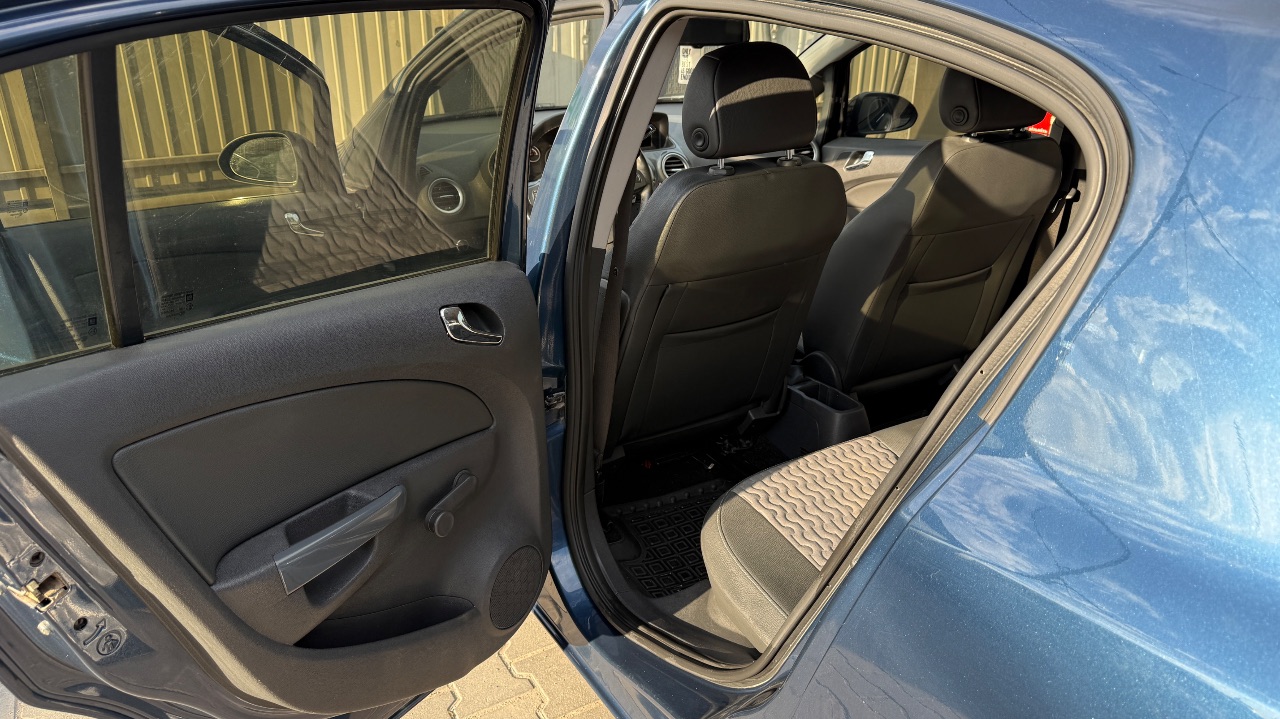 Opel Corsa - фото 11