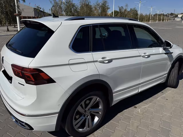 Volkswagen Tiguan 2022, Одеса, $19 000 - зображення 3