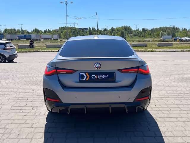 BMW i4 - зображення 3