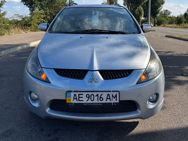 Mitsubishi Grandis - зображення 2
