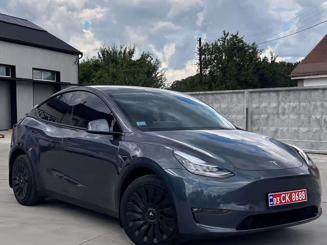 Tesla Model Y 2022, Біла Церква, $24 500 - зображення 1