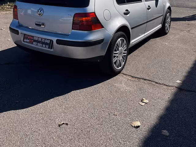 Volkswagen Golf - зображення 3