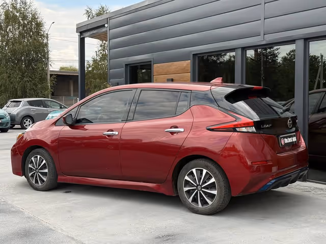 Nissan Leaf - зображення 5