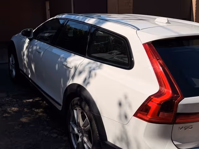 Volvo V90 Cross Country 2017, Херсон, $28 021 - зображення 4