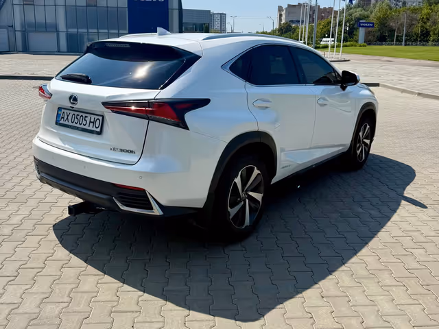 Lexus NX 2017, Харків, $28 000 - зображення 4