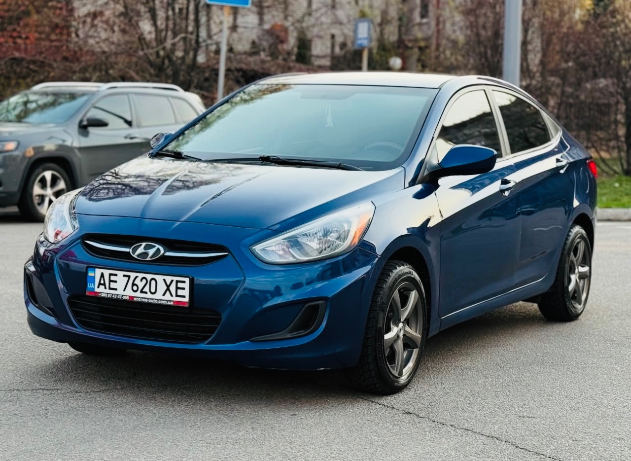 Hyundai Accent - фото 1