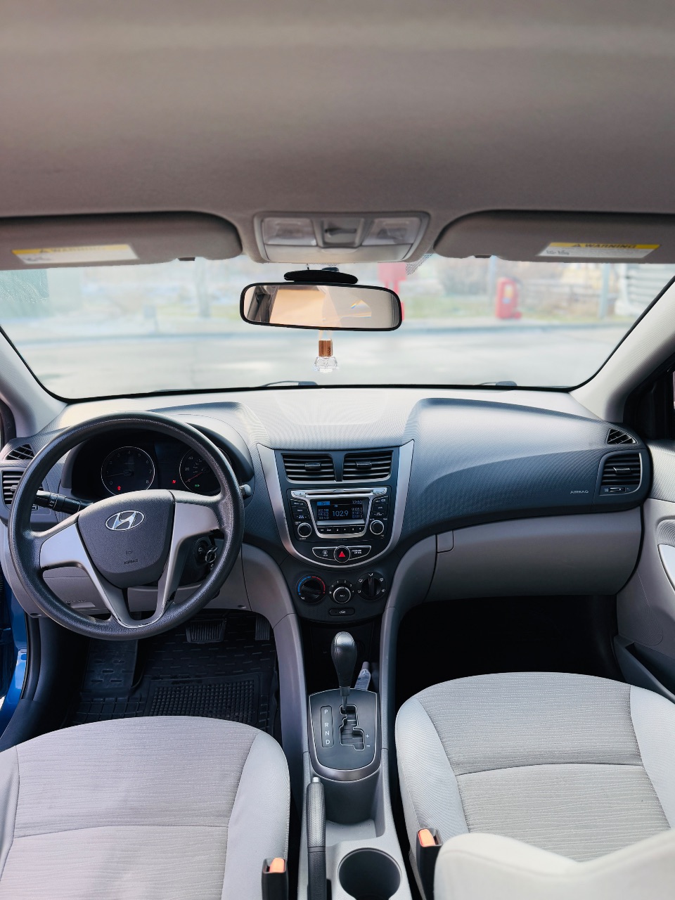 Hyundai Accent - фото 15