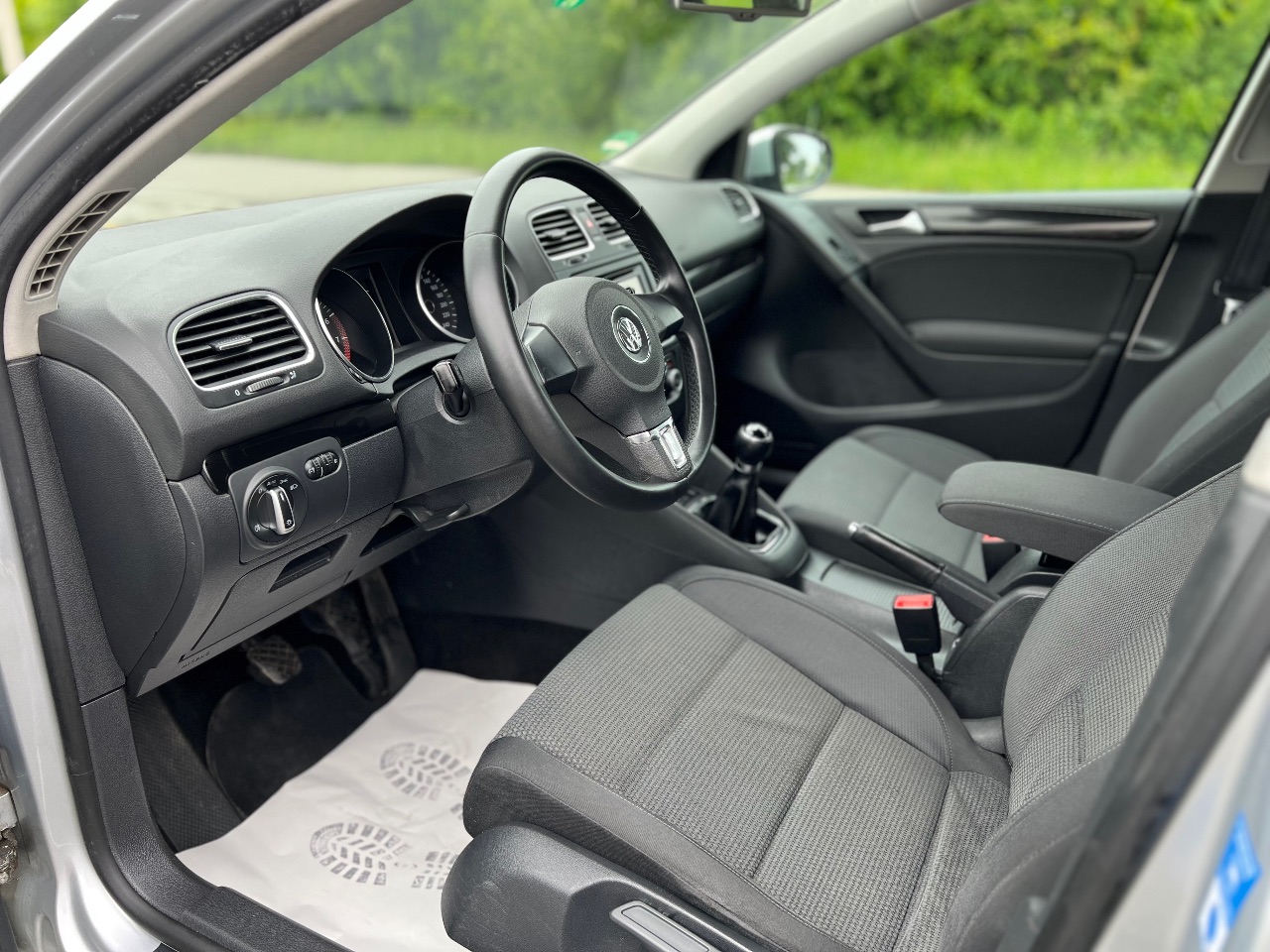 Volkswagen Golf - фото 9