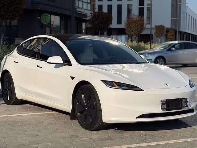 Tesla Model 3 2024, Одеса, $19 000 - зображення 3