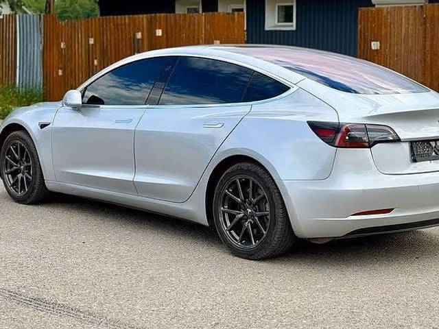 Tesla Model 3 2018, Одеса, $12 000 - зображення 4