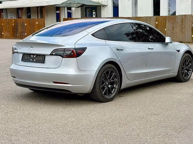 Tesla Model 3 2018, Одеса, $12 000 - зображення 5