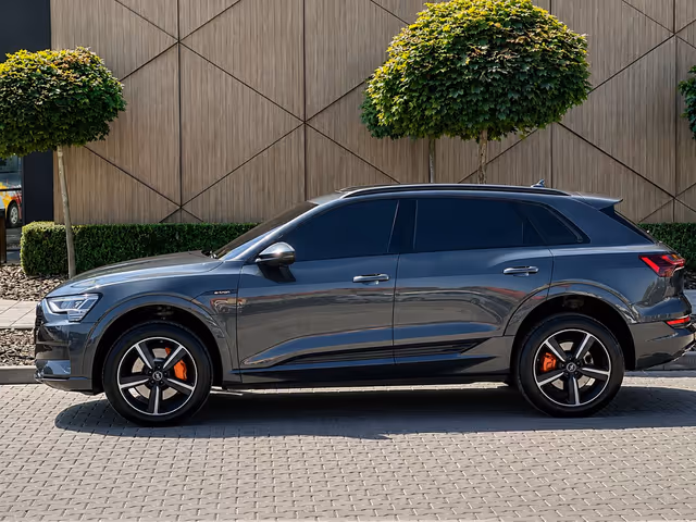 Audi e-tron 2019, Ужгород, $27 500 - зображення 5