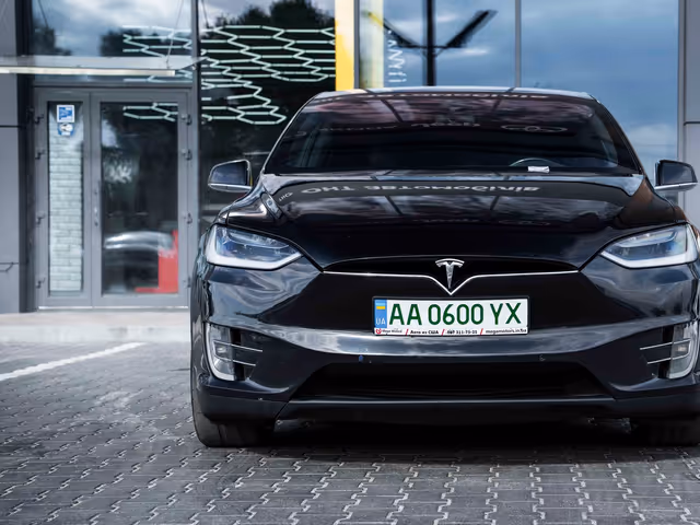 Tesla Model X 2016, Київ, $20 900 - зображення 2