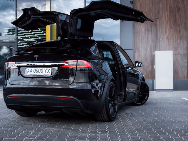 Tesla Model X 2016, Київ, $20 900 - зображення 4