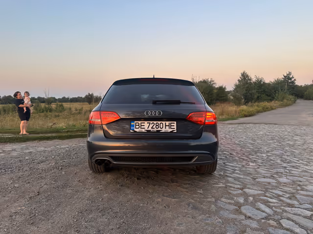 Audi A4 2010, Первомайськ, $9 800 - зображення 5