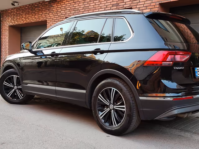 Volkswagen Tiguan 2017, Рівне, $23 000 - зображення 4