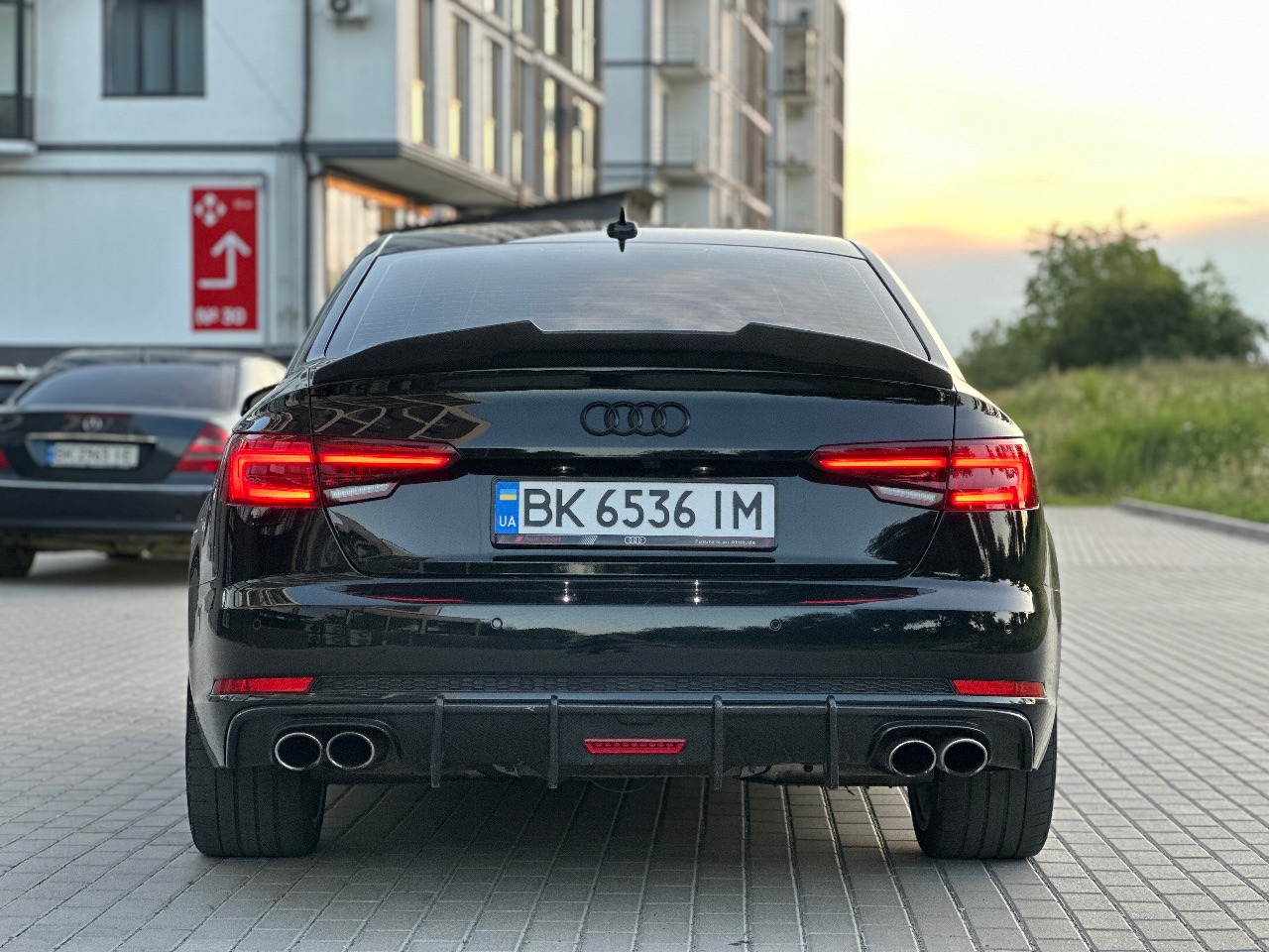 Audi S4 - фото 11