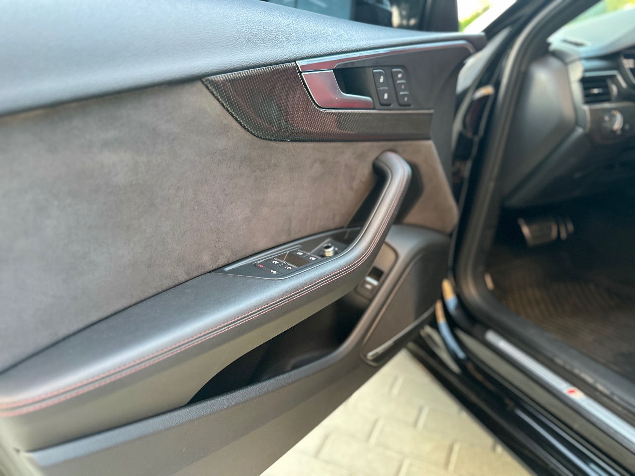 Audi S4 - фото 5