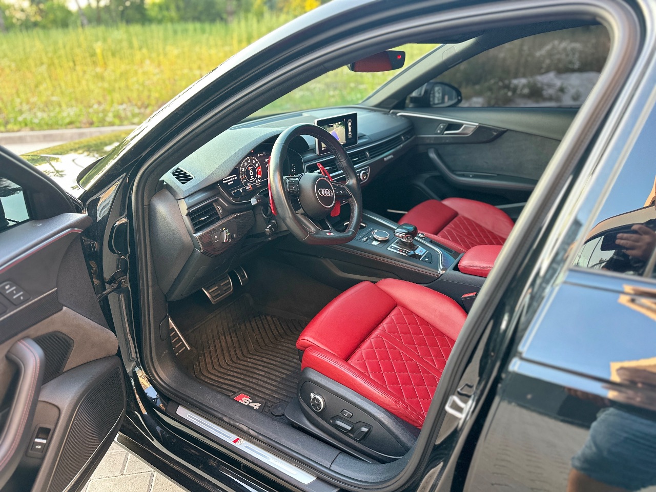 Audi S4 - фото 6