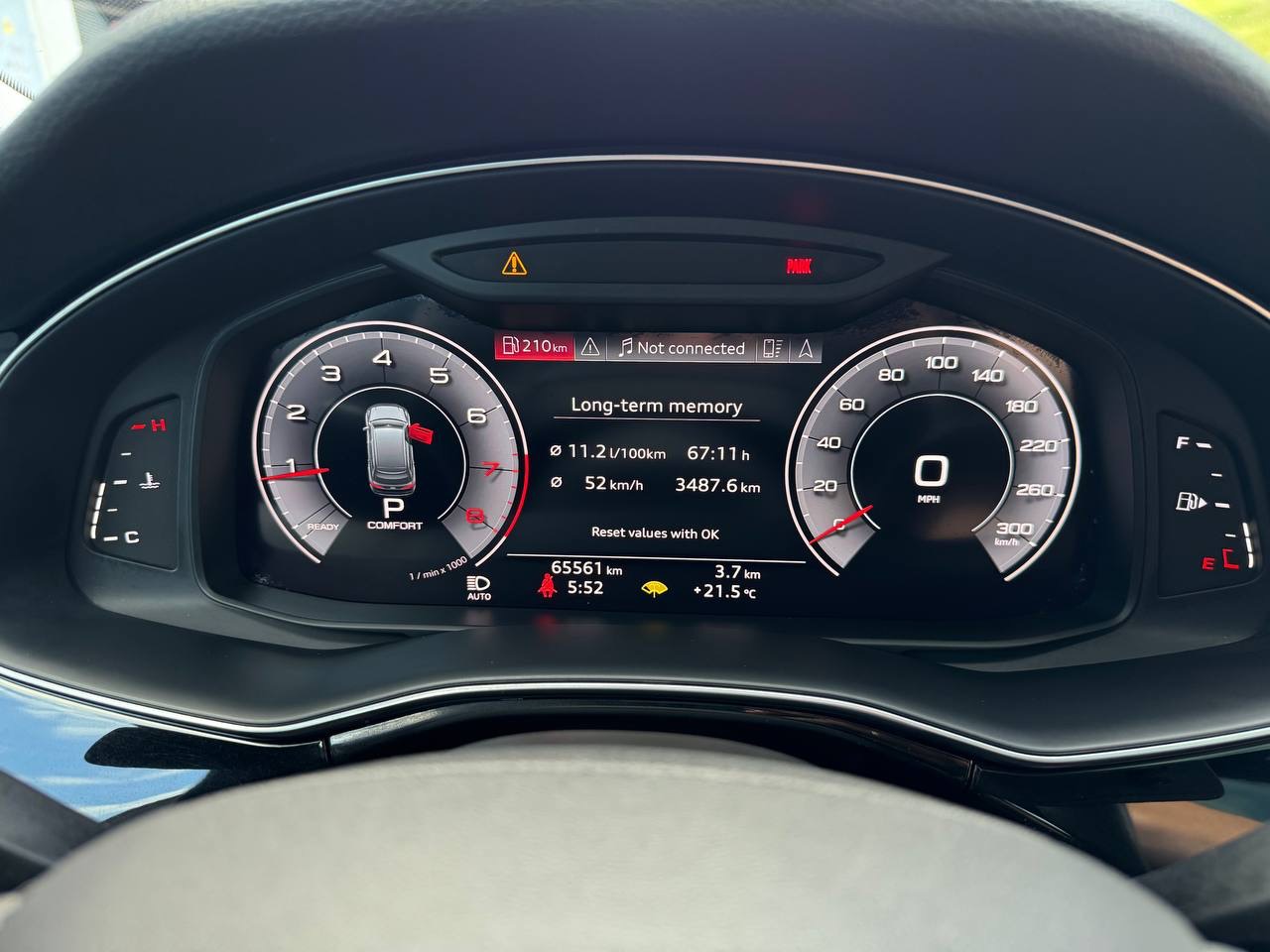 Audi Q7 - фото 28