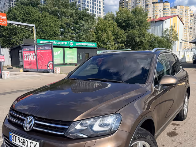 Volkswagen Touareg 2014, Київ, $15 500 - зображення 1