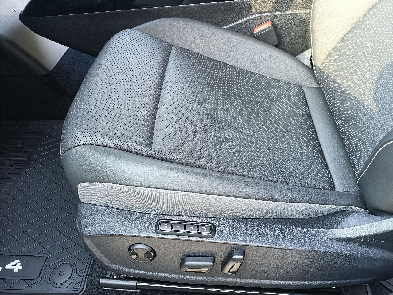 Volkswagen ID.4 - фото 26