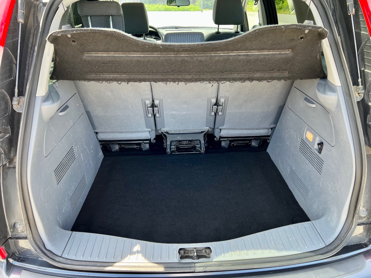 Ford C-MAX - фото 23