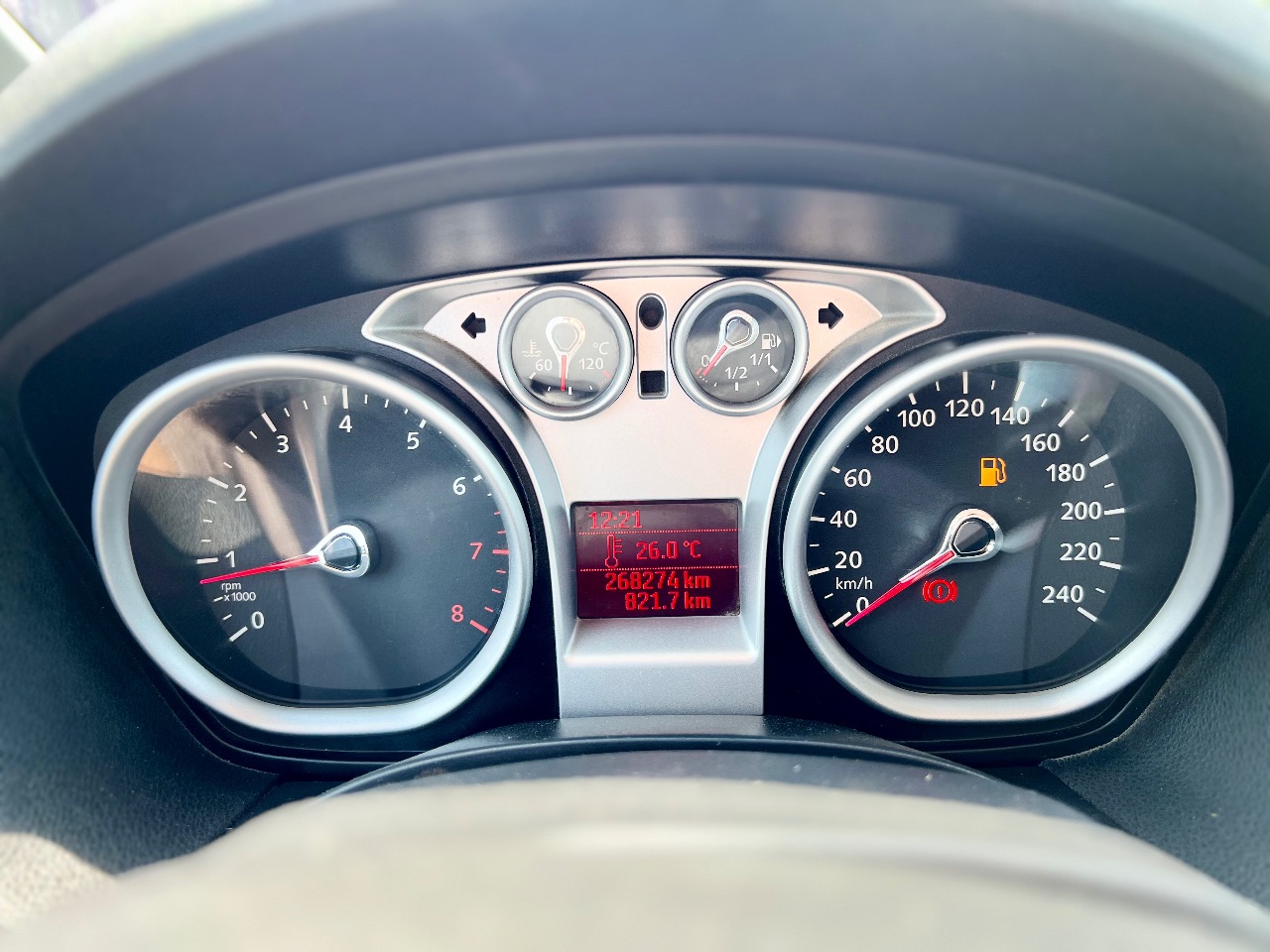 Ford C-MAX - фото 26