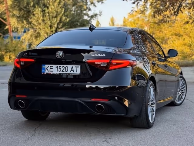 Alfa Romeo Giulia 2017, Дніпро, $15 800 - зображення 4