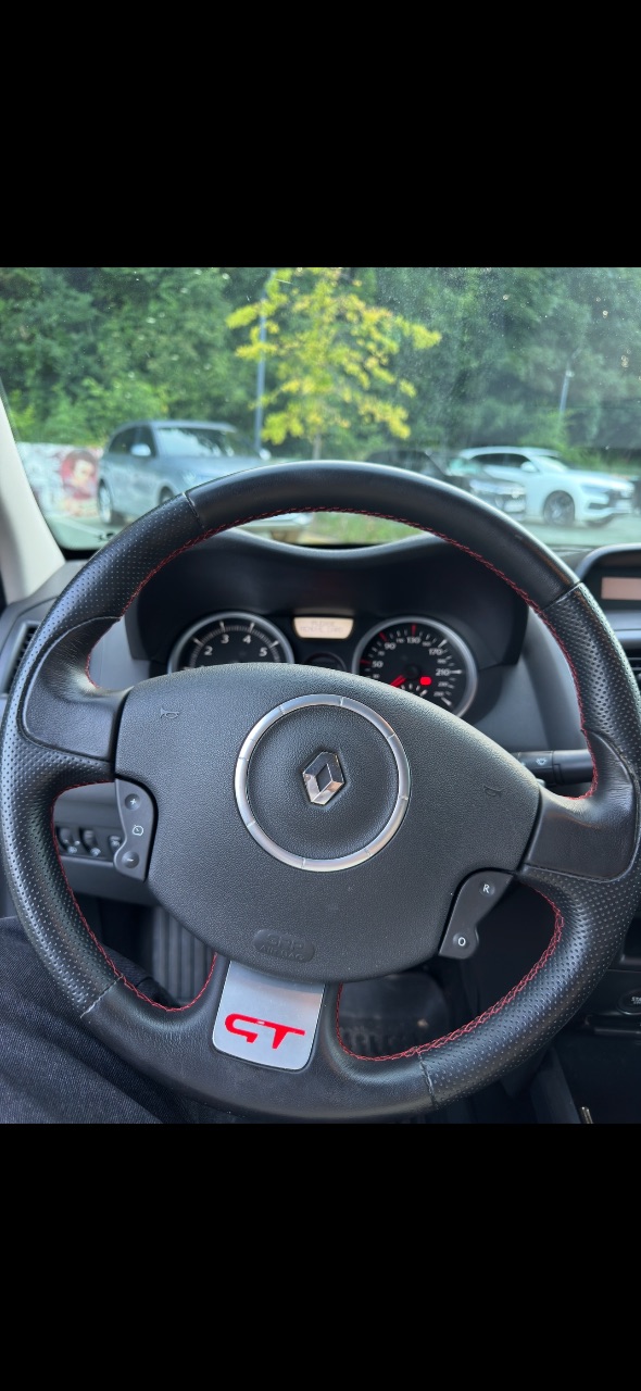 Renault Megane - фото 4