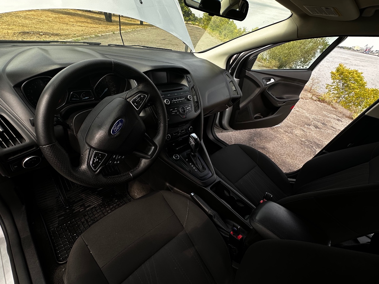 Ford Focus - фото 14