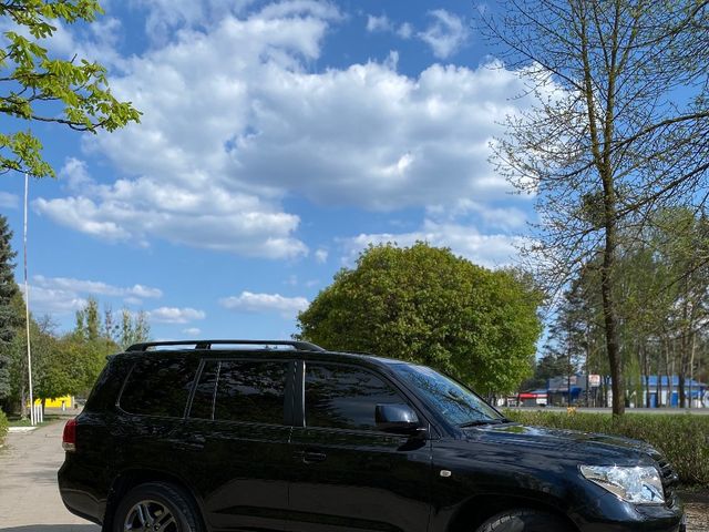 Toyota Land Cruiser - фото 3