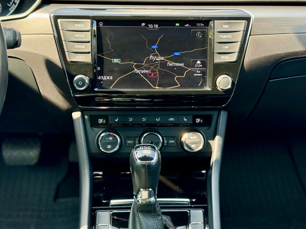 Skoda Superb - фото 13