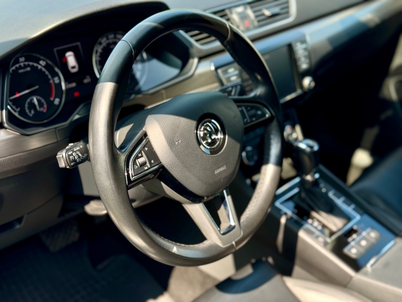 Skoda Superb - фото 12