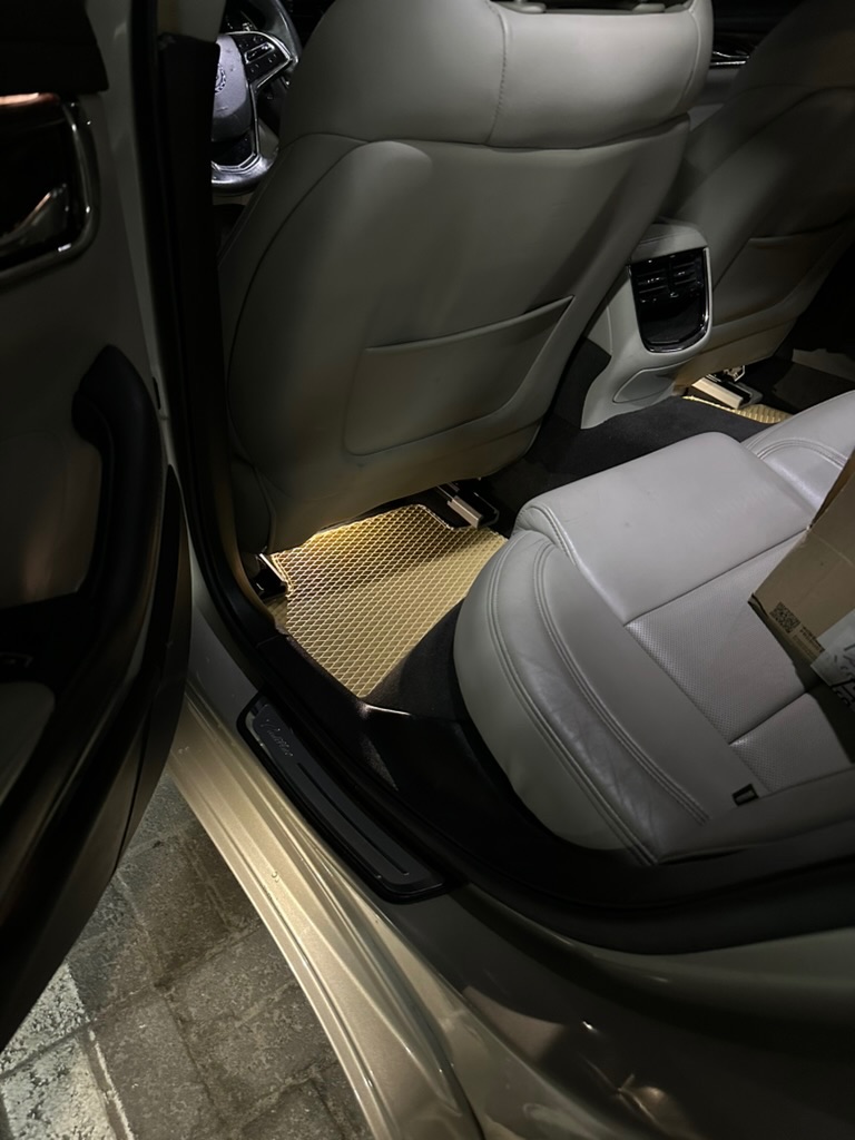 Cadillac CTS - фото 30