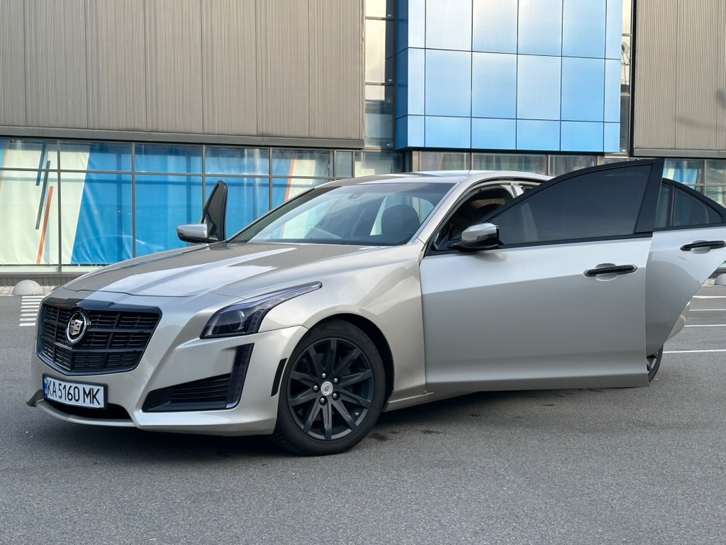 Cadillac CTS - фото 1