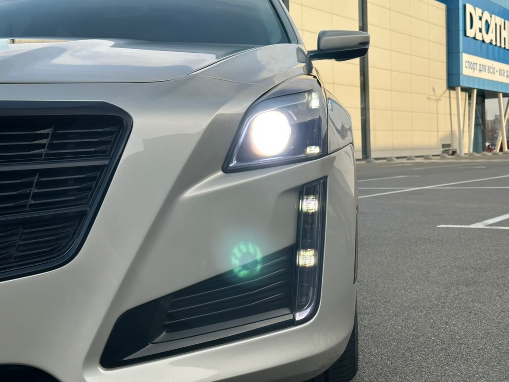 Cadillac CTS - фото 4