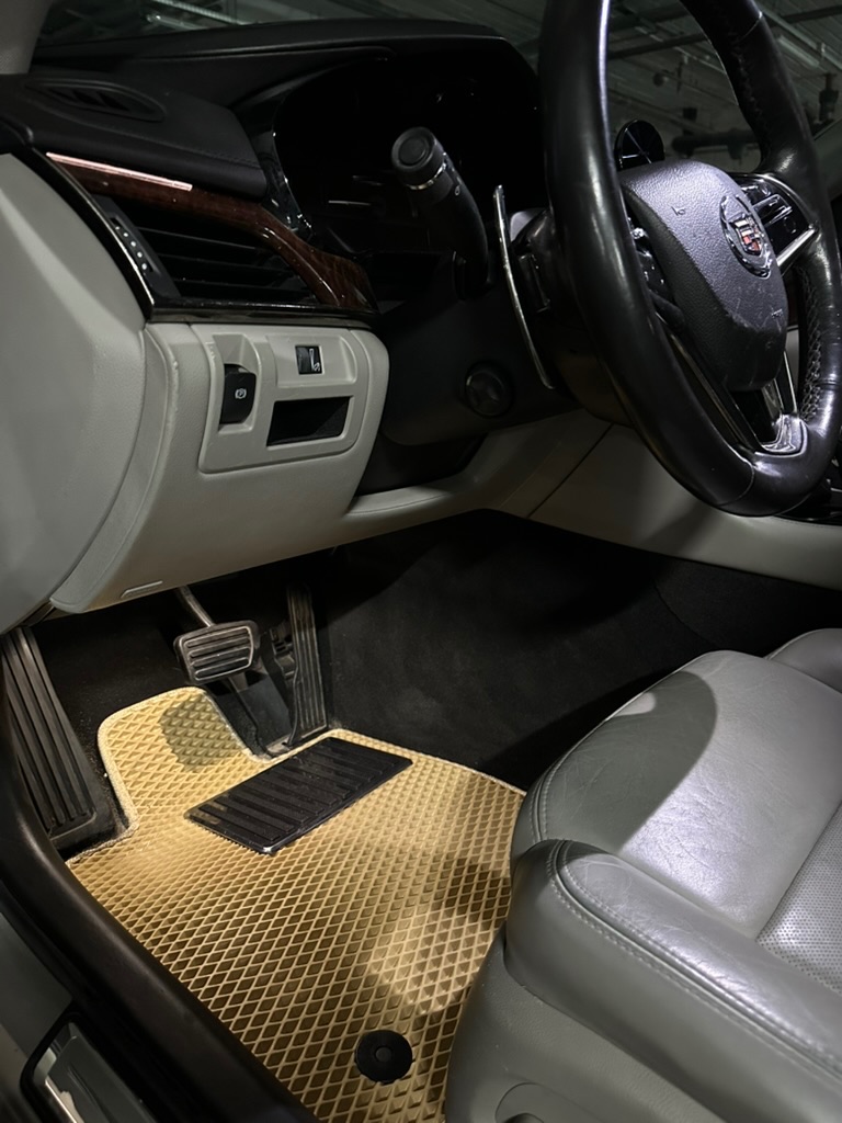 Cadillac CTS - фото 27